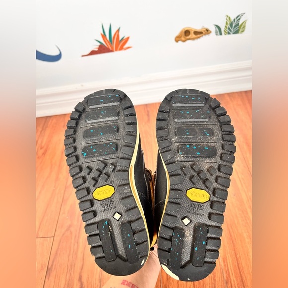 Merrell Kids' Black and Tan Snow Boots - Picture 8 of 10